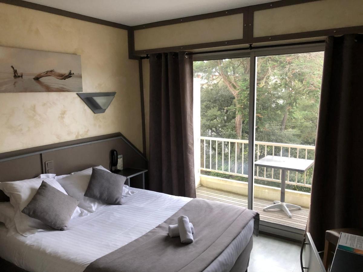 Hotel Le Christina La Baule Екстериор снимка