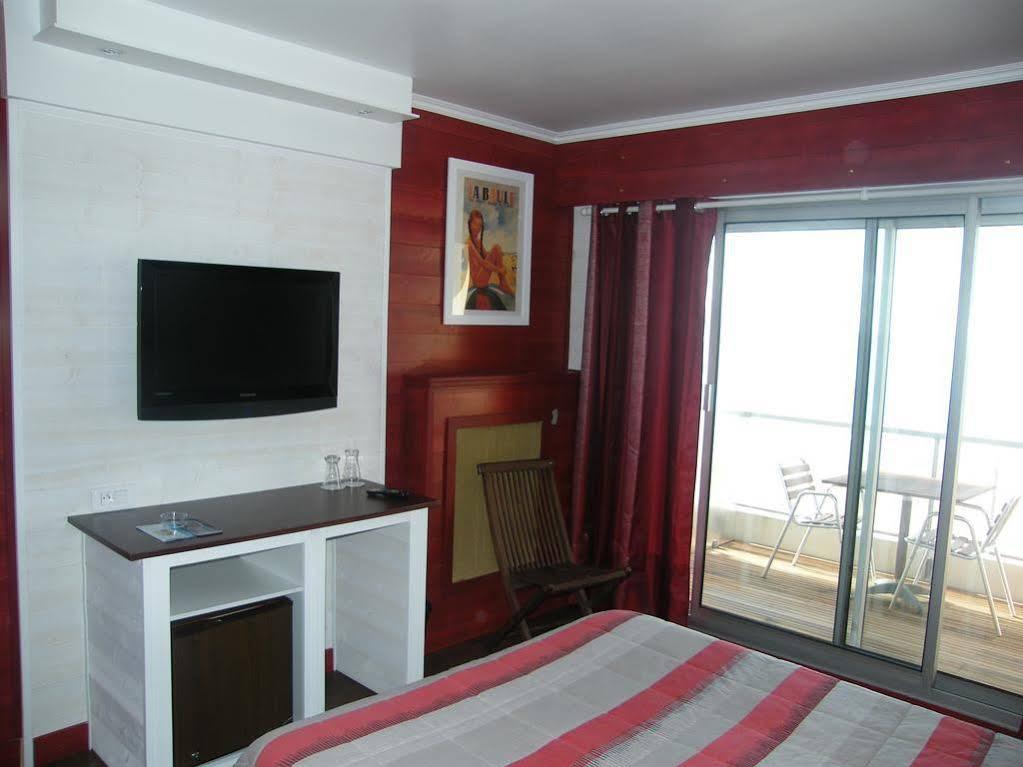 Hotel Le Christina La Baule Екстериор снимка